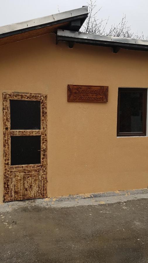 Riviera Valceana Bed & Breakfast Ramnicu Valcea Exterior photo